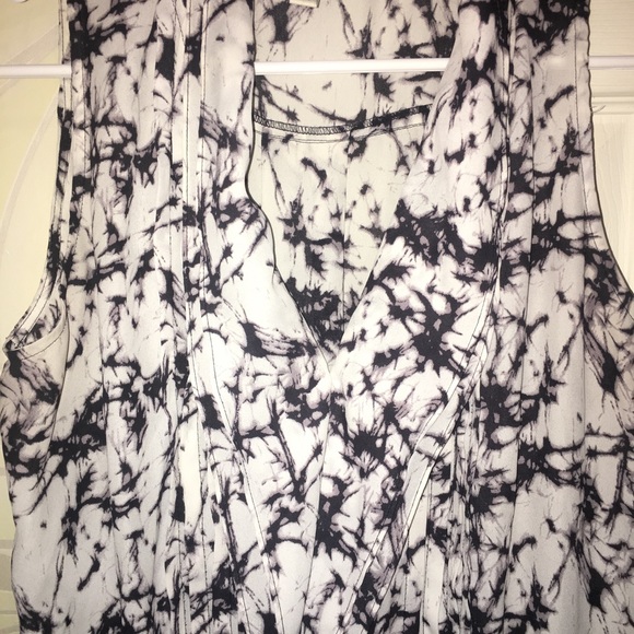 Greylin blouse - Picture 2 of 3